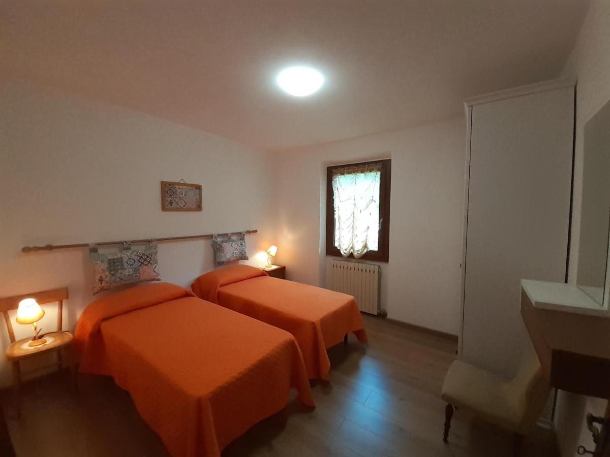 Ca' Albano Apartment Mezzolago Bagian luar foto