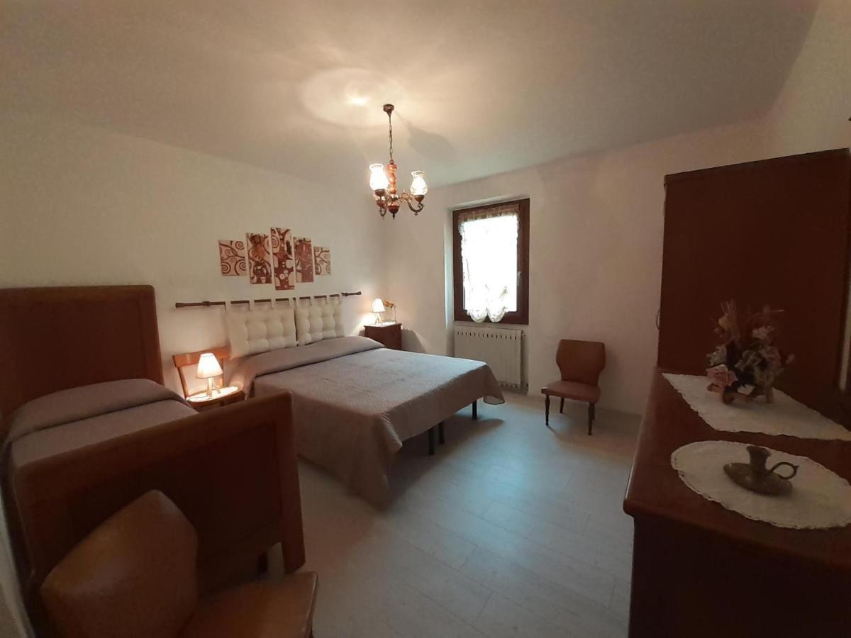 Ca' Albano Apartment Mezzolago Bagian luar foto