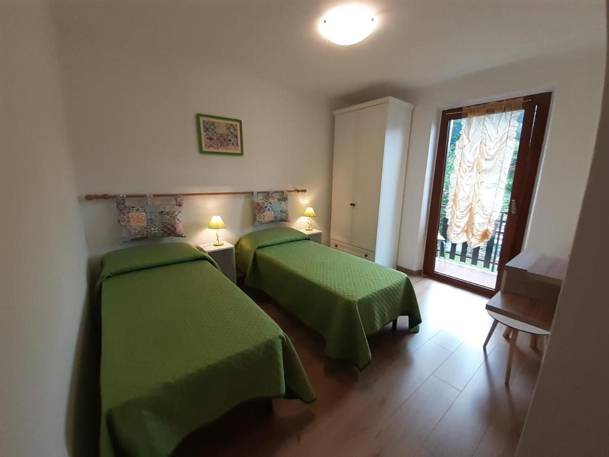Ca' Albano Apartment Mezzolago Bagian luar foto